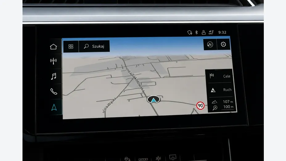 AUDI e-tron -