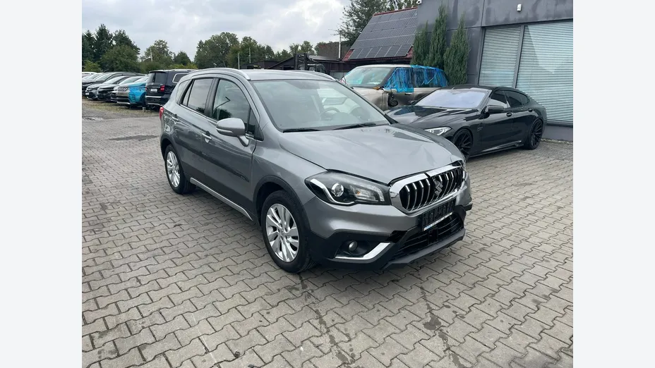 SUZUKI S-Cross -