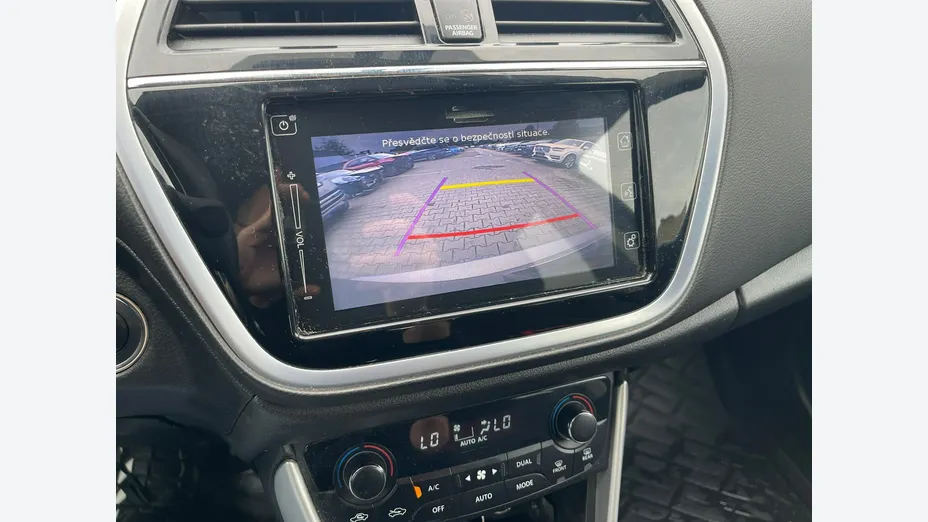 SUZUKI S-Cross -