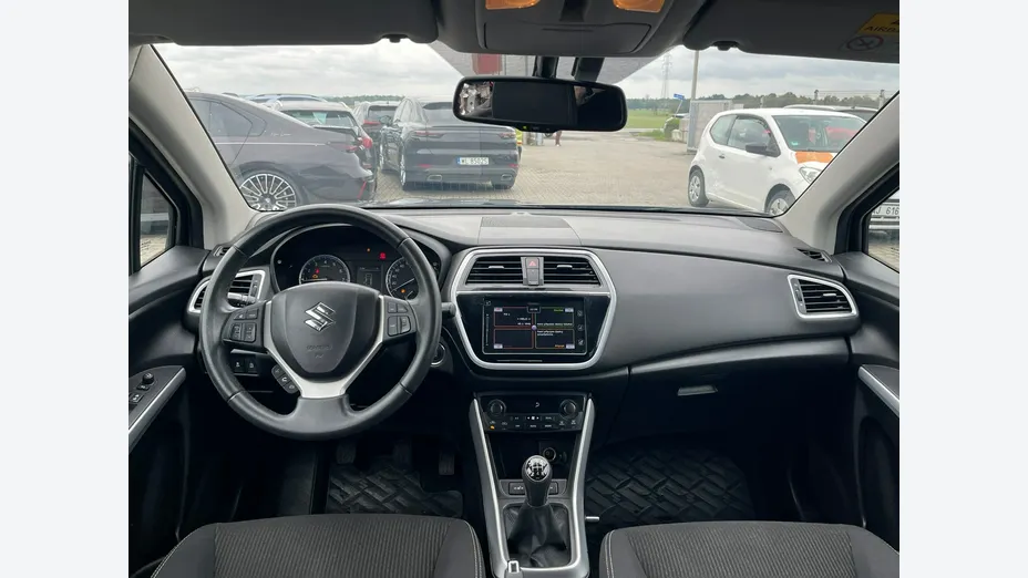 SUZUKI S-Cross -