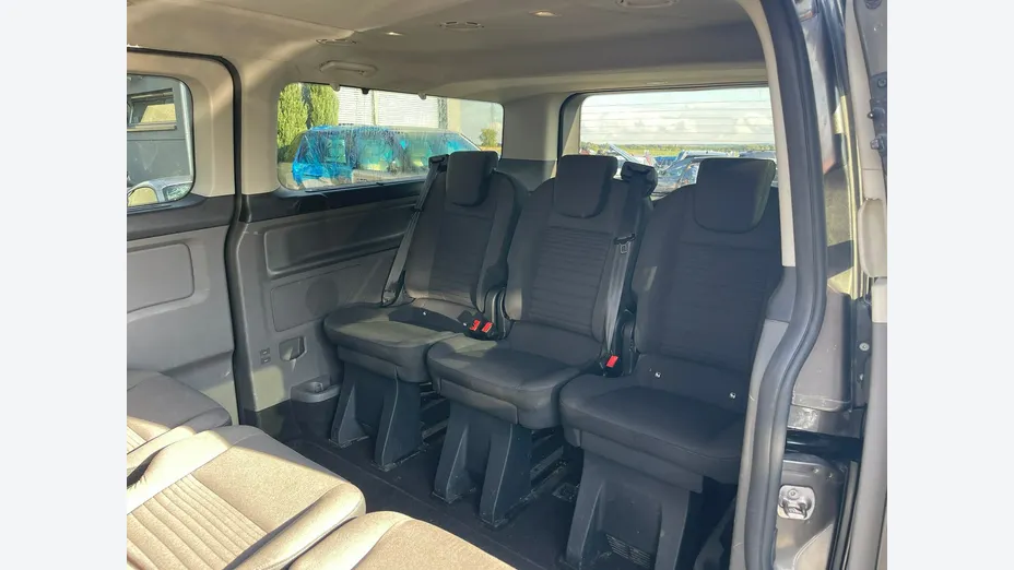 FORD Tourneo Custom -