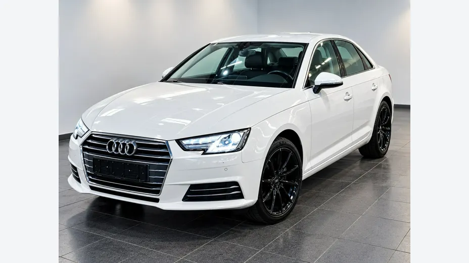 AUDI A4 -