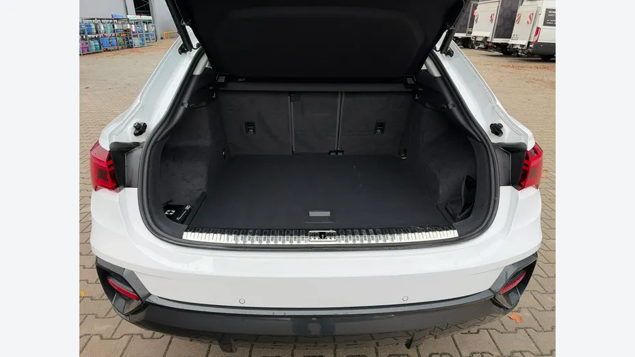 AUDI Q3 Sportback -