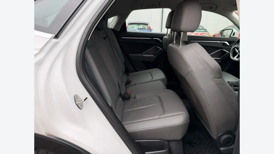 AUDI Q3 Sportback -