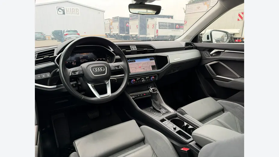 AUDI Q3 Sportback -