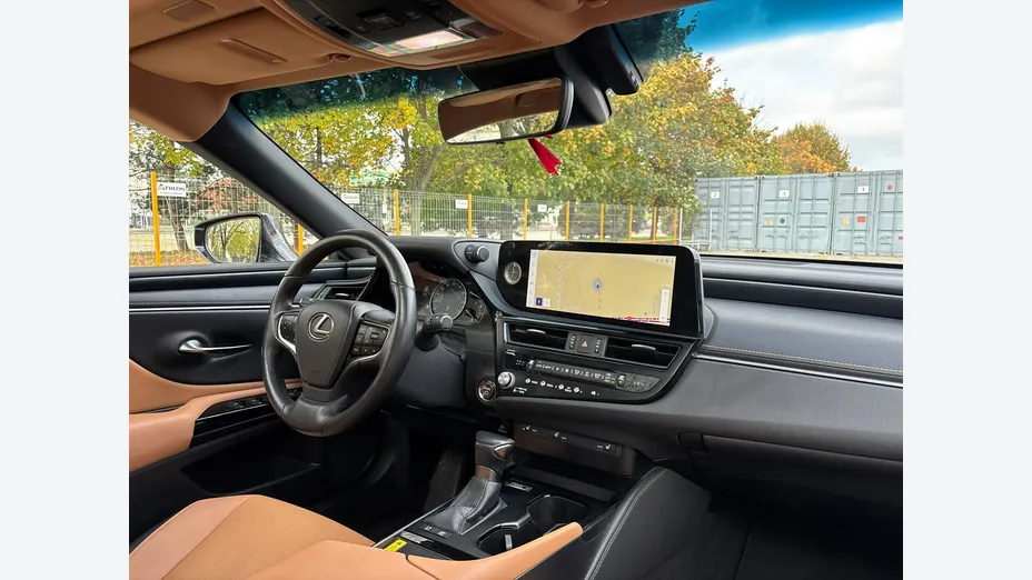 LEXUS ES -