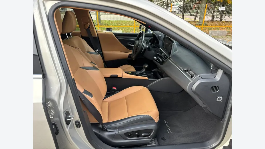 LEXUS ES -