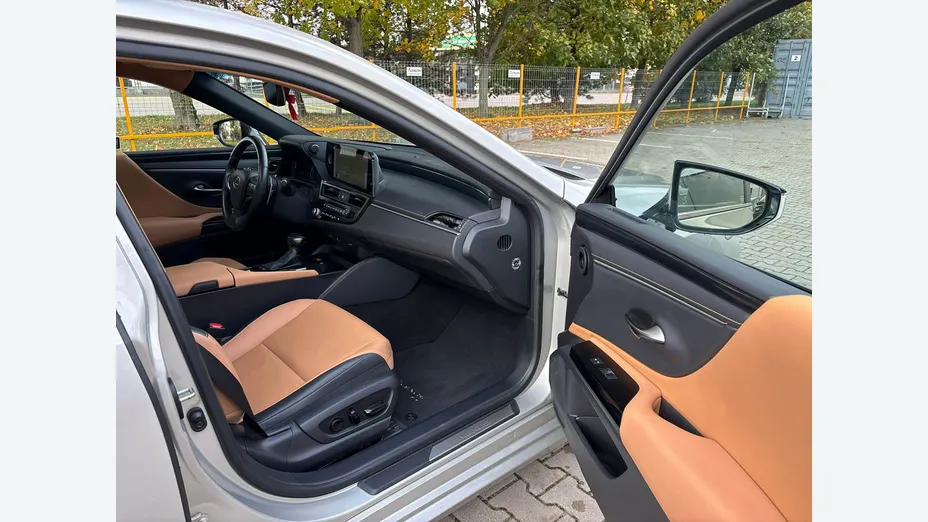 LEXUS ES -