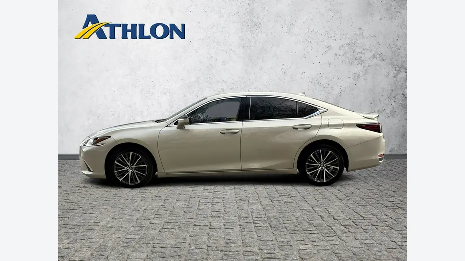 LEXUS ES -