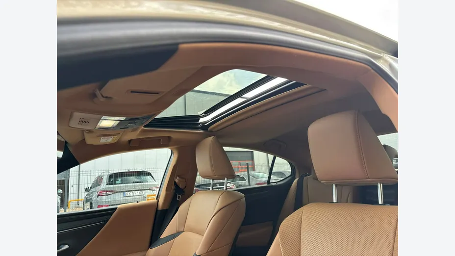 LEXUS ES -