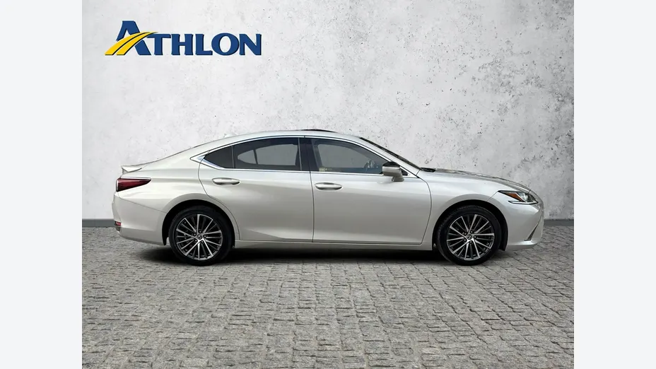 LEXUS ES -