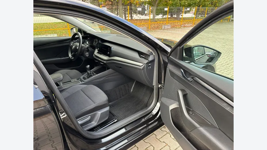 SKODA Octavia -