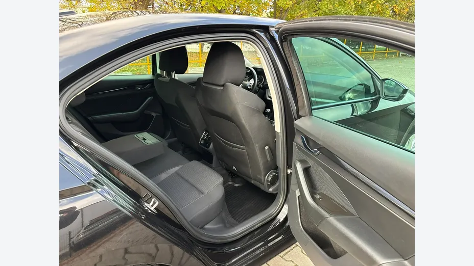 SKODA Octavia -