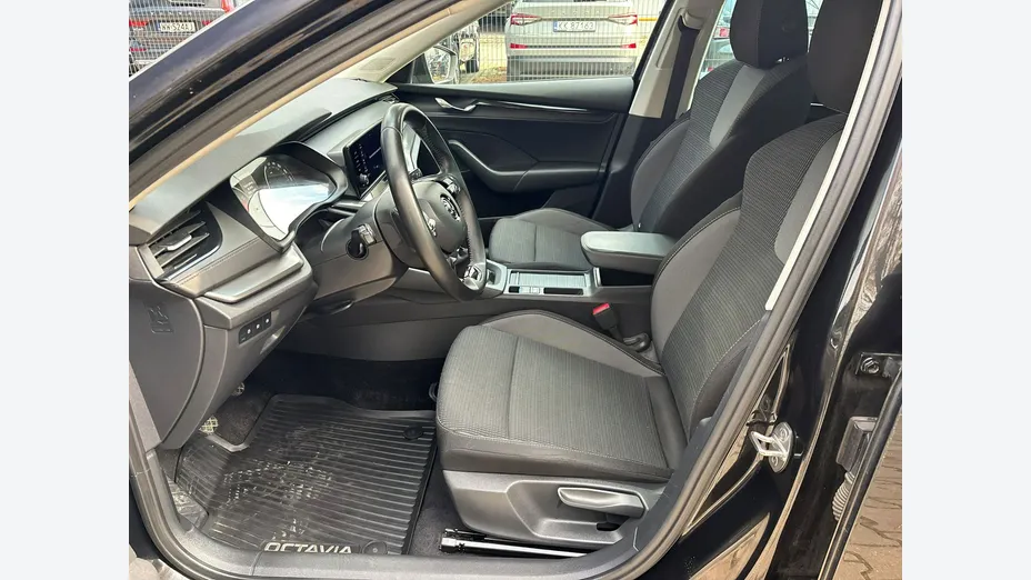 SKODA Octavia -