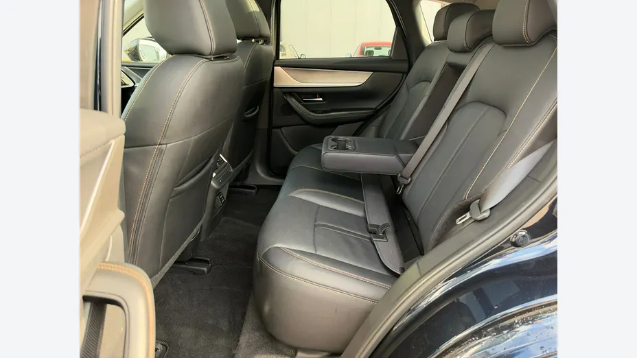 MAZDA CX-60 -