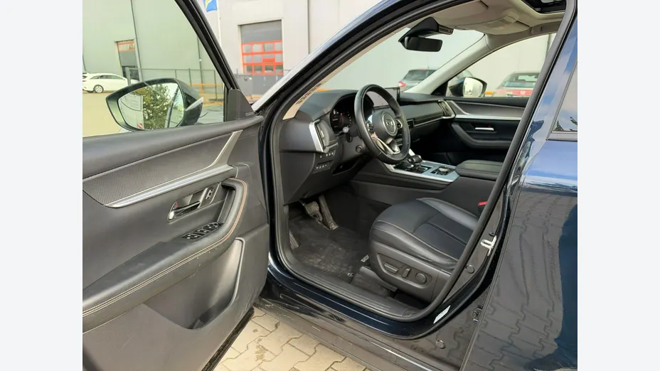MAZDA CX-60 -