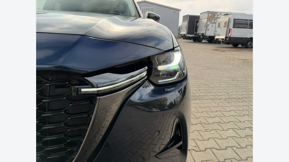 MAZDA CX-60 -