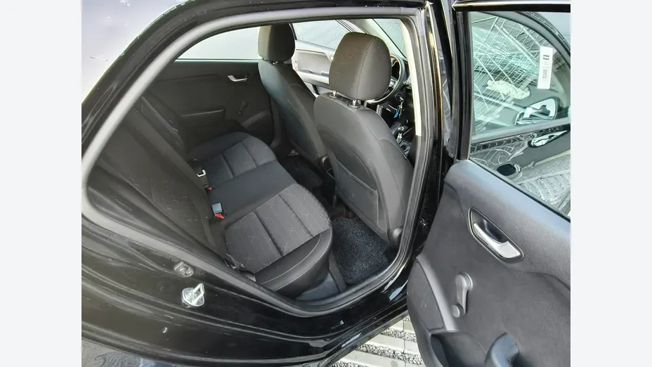 KIA Rio -