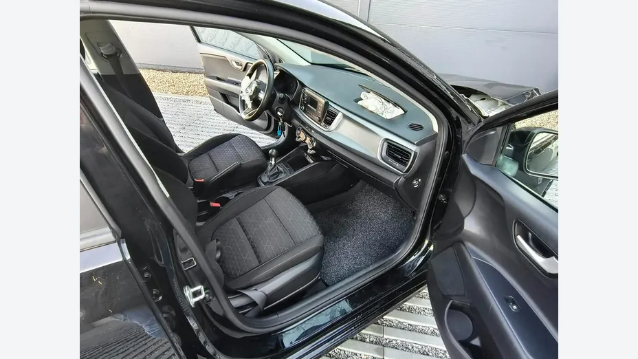 KIA Rio -