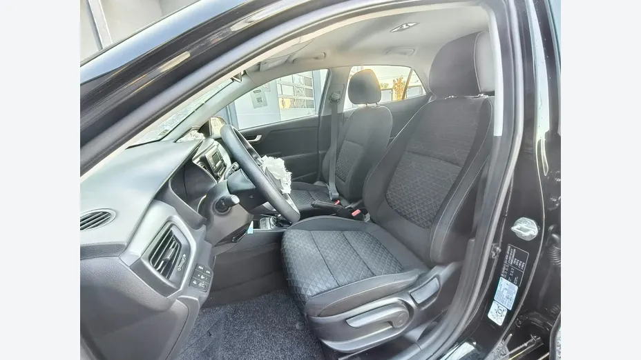 KIA Rio -