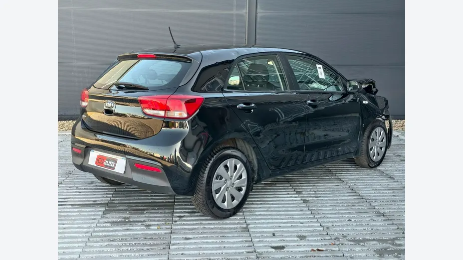 KIA Rio -