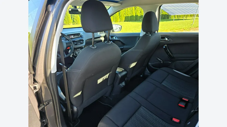 PEUGEOT 2008 -