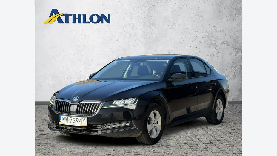SKODA Superb -