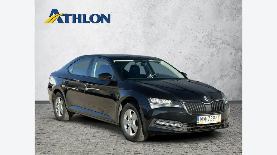 SKODA Superb -