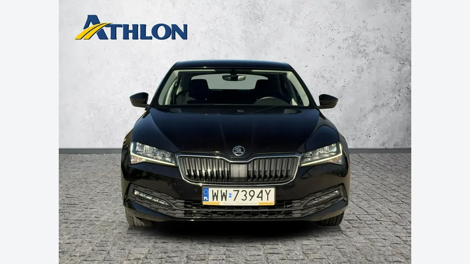 SKODA Superb -