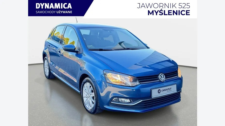 VOLKSWAGEN Polo -