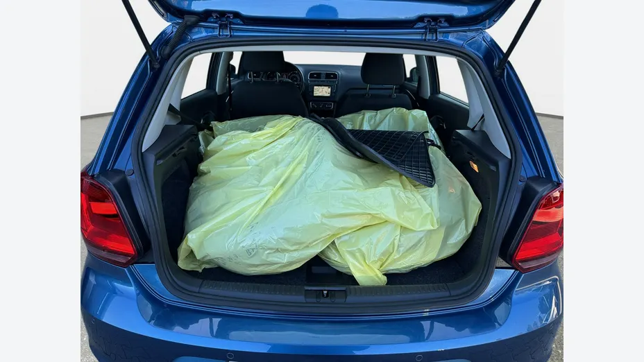 VOLKSWAGEN Polo -