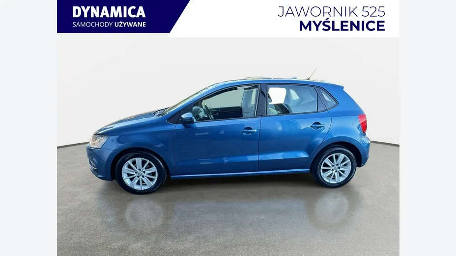 VOLKSWAGEN Polo -