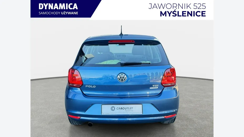VOLKSWAGEN Polo -