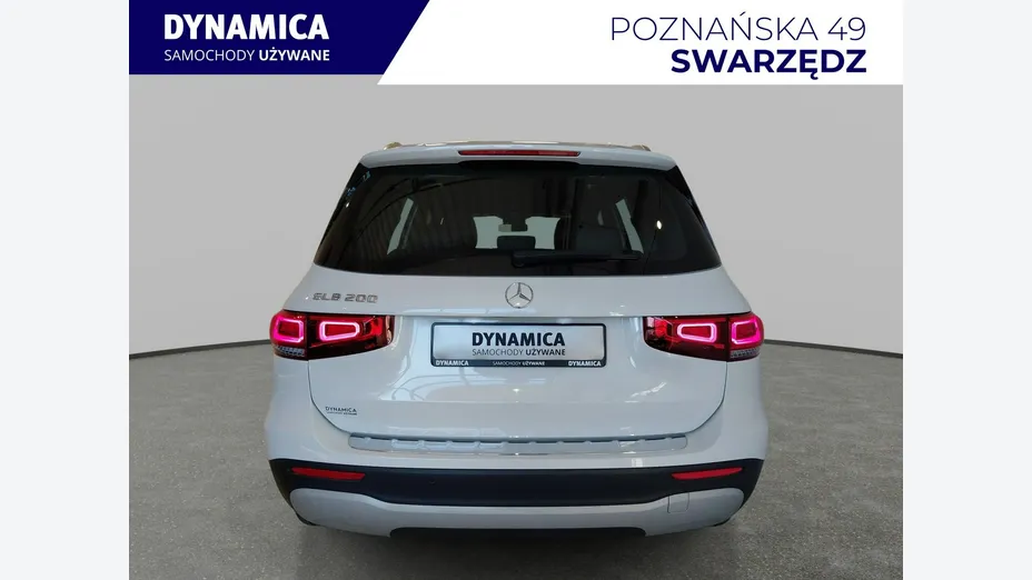 MERCEDES-BENZ GLB -