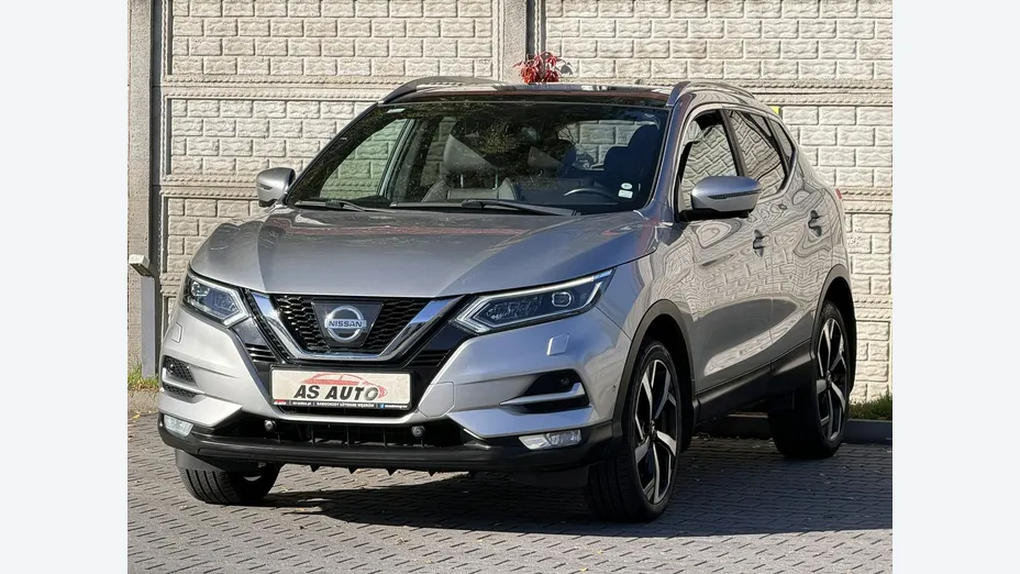 NISSAN Qashqai -