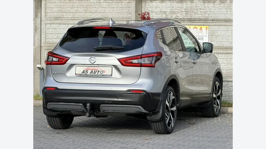 NISSAN Qashqai -