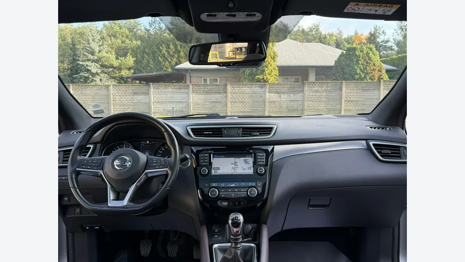 NISSAN Qashqai -