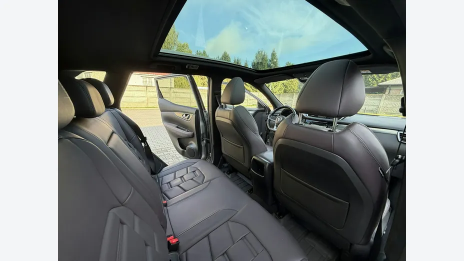 NISSAN Qashqai -