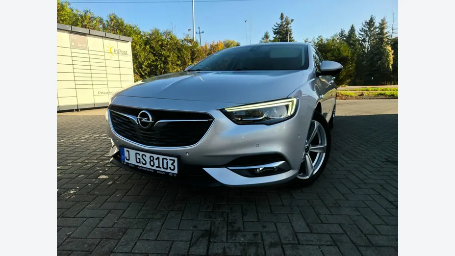 OPEL Insignia -