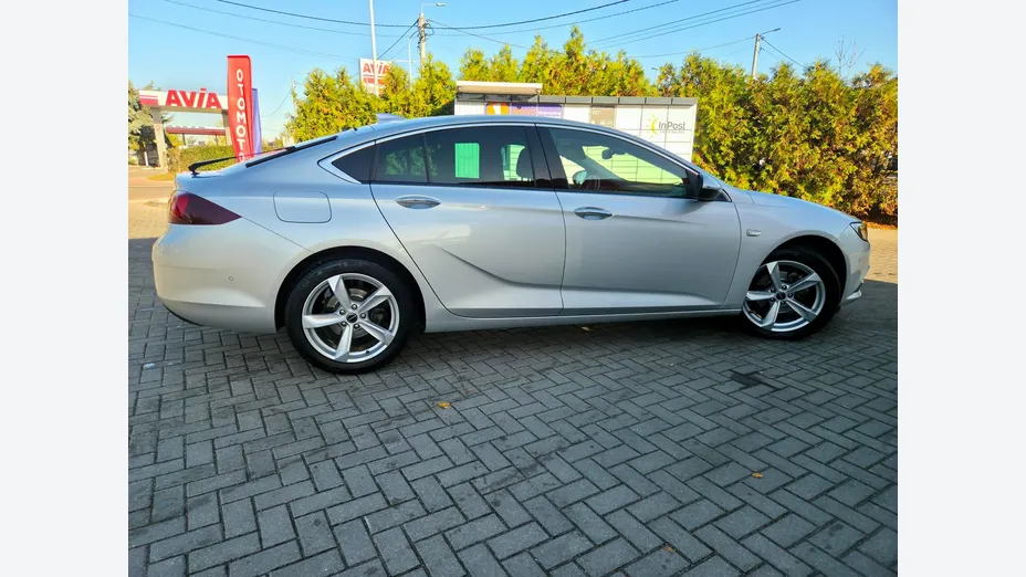 OPEL Insignia -