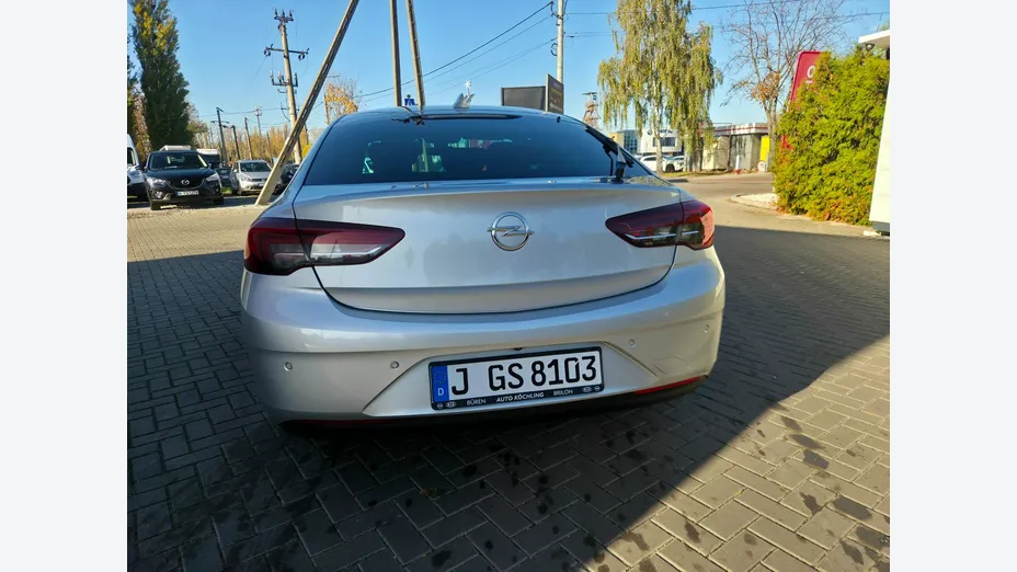 OPEL Insignia -