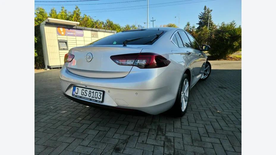 OPEL Insignia -