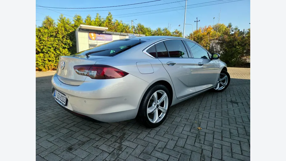 OPEL Insignia -