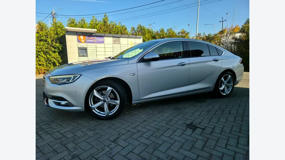 OPEL Insignia -