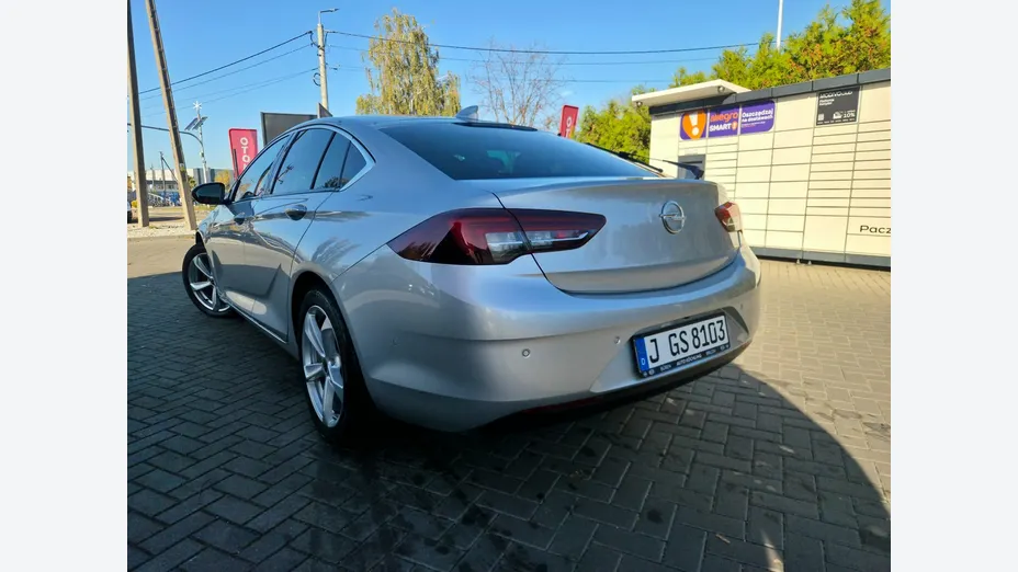 OPEL Insignia -