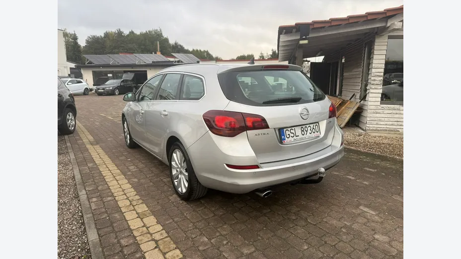 OPEL Astra -