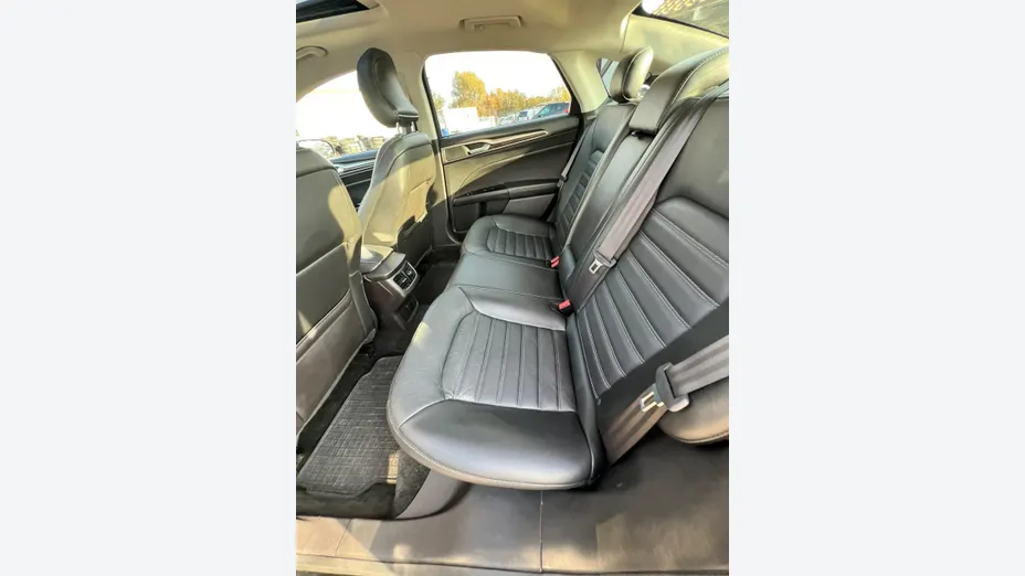 FORD Fusion -