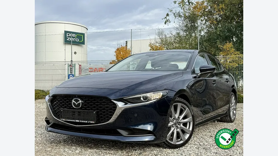 MAZDA 3 -
