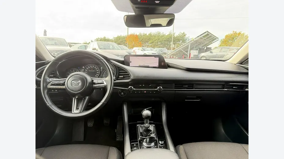 MAZDA 3 -