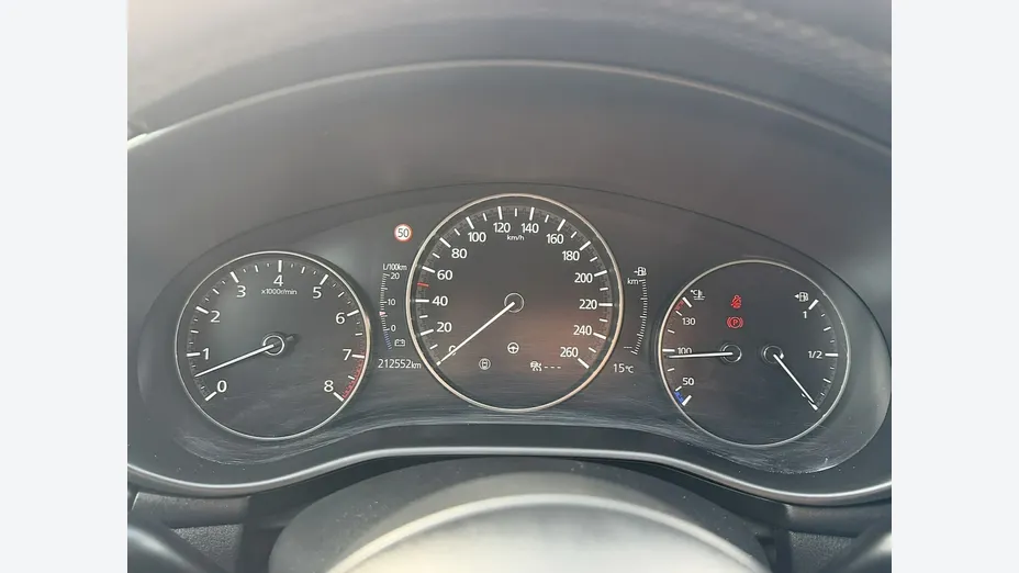 MAZDA 3 -